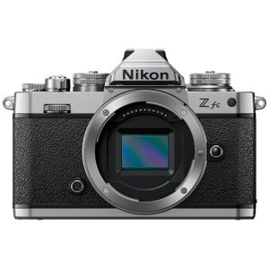 Foto principale Fotocamera Mirrorless Nikon Z FC Body (VOA090AE) – Prodotto in Italiano