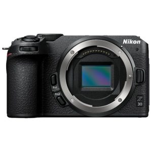 Foto principale Kit Fotocamera Mirrorless Nikon Z30 + Obiettivo 18-140mm F/3.5-6.3 (VOA110K003) – Prodotto in Italiano