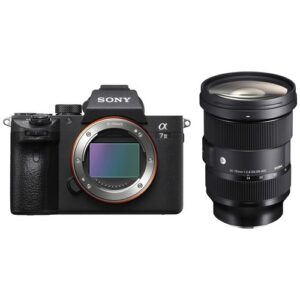 Foto principale Kit Fotocamera Mirrorless Sony Alpha A7 III + Obiettivo Sigma 24-70mm F/2.8 – Prodotto in Italiano